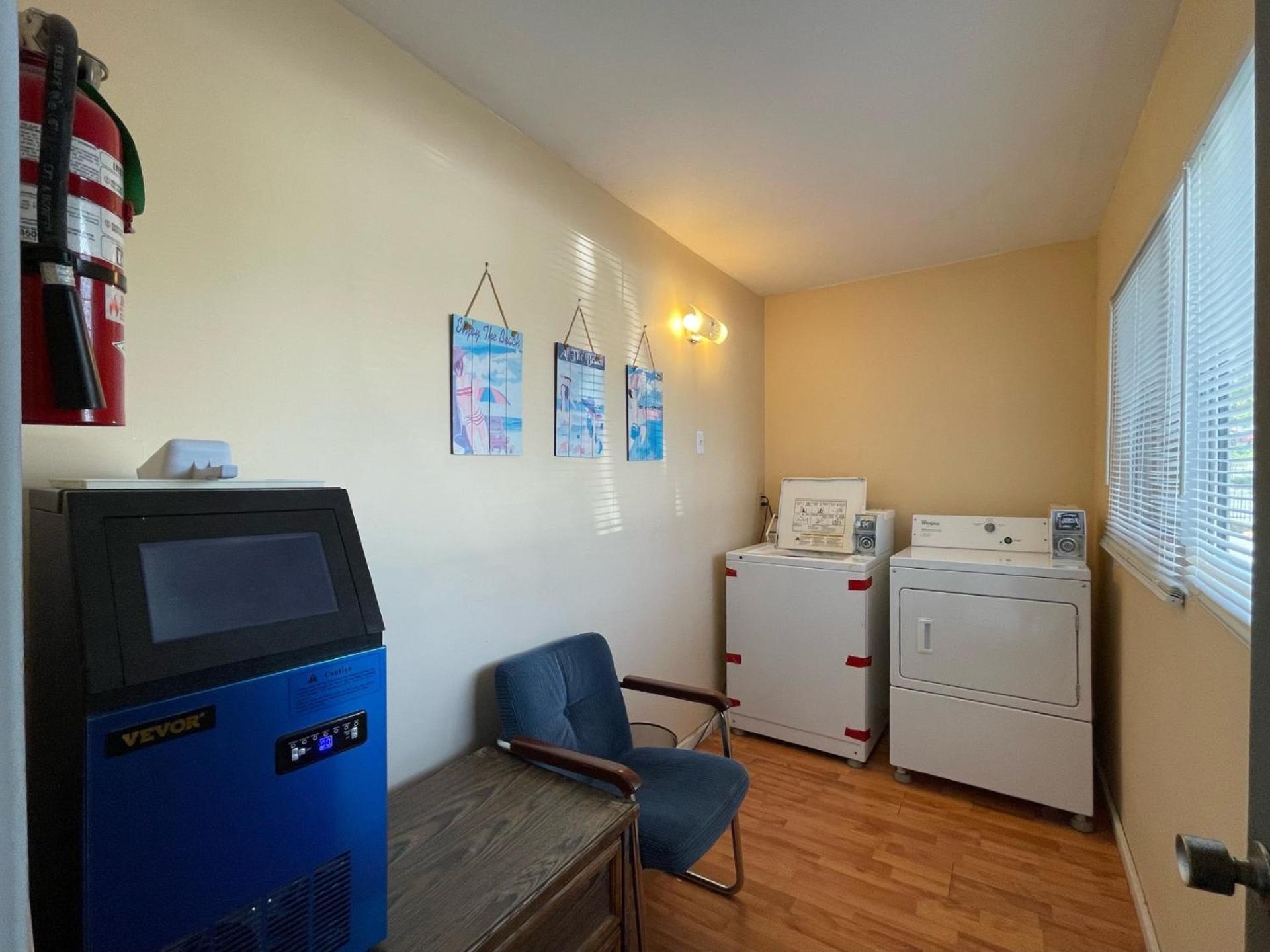 Diplomat Motel Nanaimo Bagian luar foto