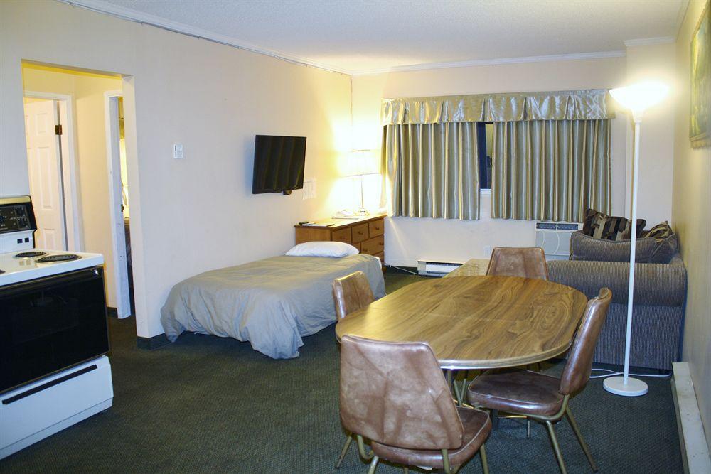 Diplomat Motel Nanaimo Bagian luar foto