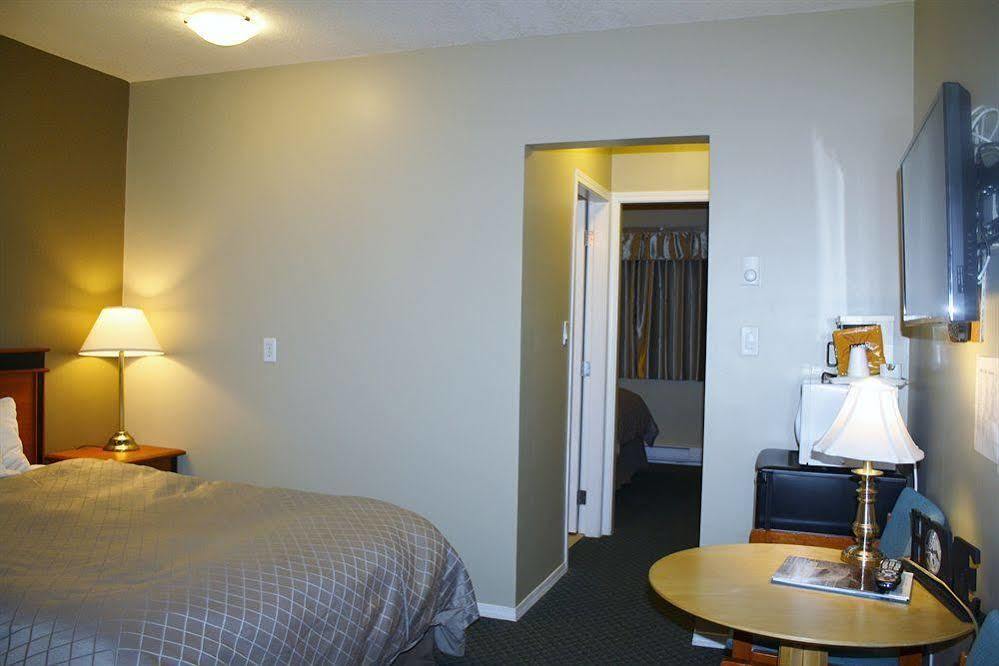Diplomat Motel Nanaimo Bagian luar foto